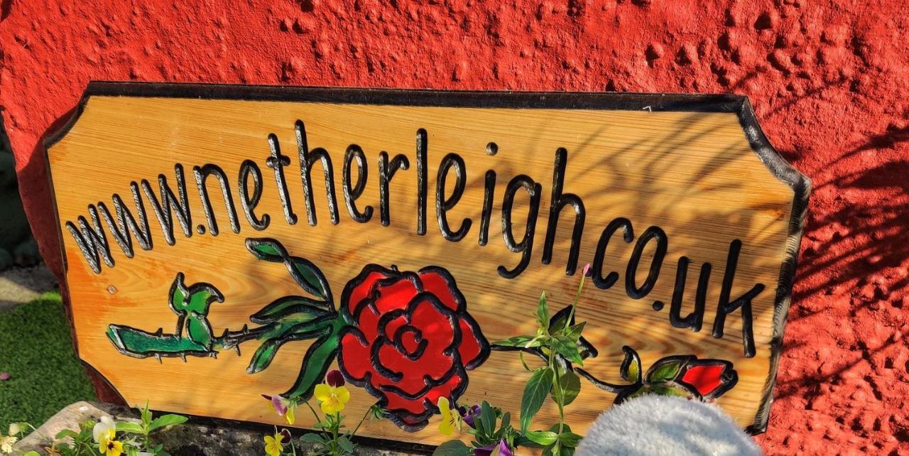 Minutes From Lyme Regis Self-Catering Suite With Stunning Countryside Views & Double Bath Axminster Ngoại thất bức ảnh