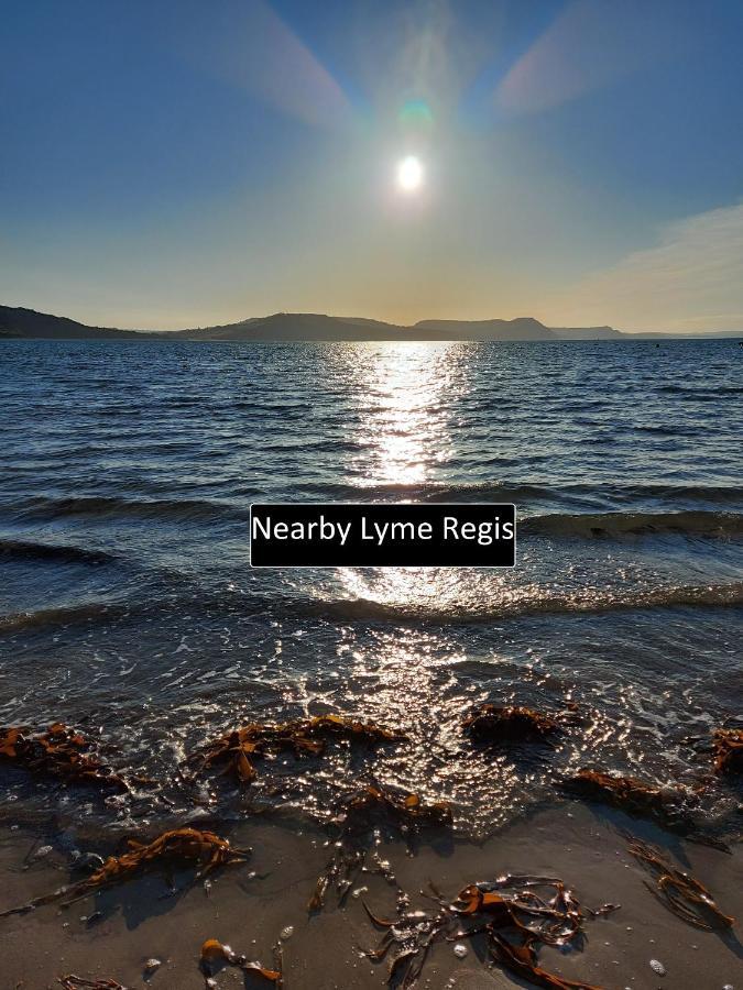 Minutes From Lyme Regis Self-Catering Suite With Stunning Countryside Views & Double Bath Axminster Ngoại thất bức ảnh